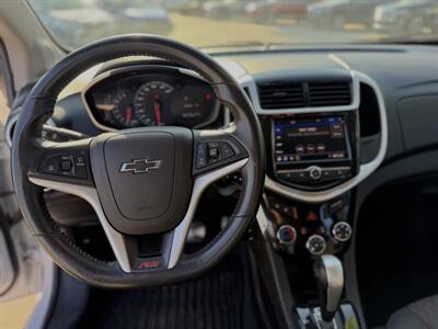 2020 Chevrolet Sonic LT - Photo 2 - Yuma, AZ 85364