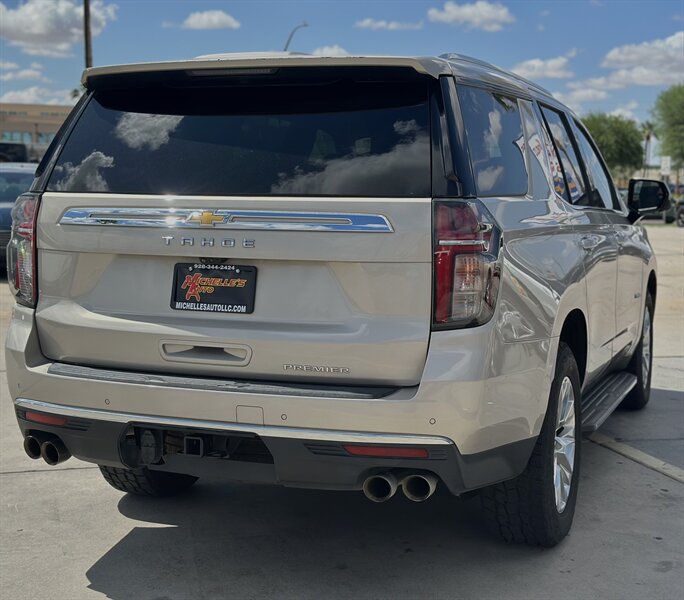 2021 Chevrolet Tahoe Premier photo 2