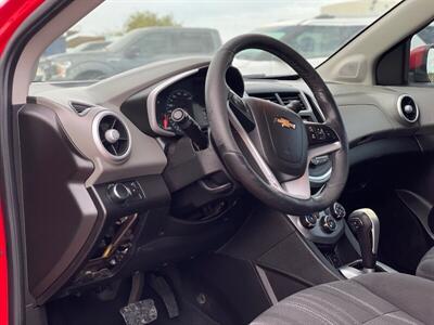 2019 Chevrolet Sonic LT Auto   - Photo 2 - Yuma, AZ 85364