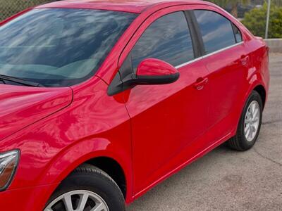 2019 Chevrolet Sonic LT Auto   - Photo 9 - Yuma, AZ 85364