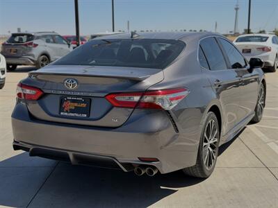 2019 Toyota Camry SE   - Photo 6 - Yuma, AZ 85365