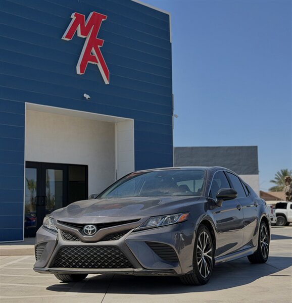 2019 Toyota Camry SE   - Photo 1 - Yuma, AZ 85365