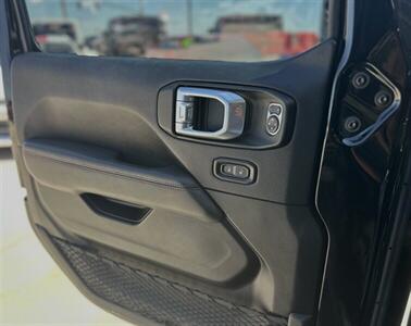 2020 Jeep Gladiator Rubicon   - Photo 10 - Yuma, AZ 85364