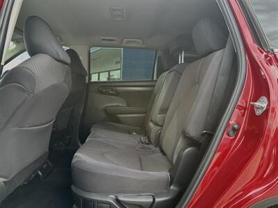 2022 Toyota Highlander LE - Photo 4 - Yuma, AZ 85364