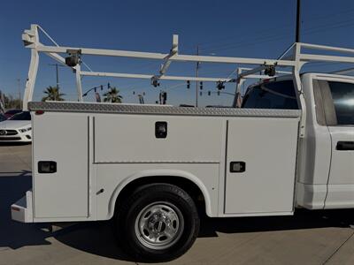 2017 Ford F-350 Super Duty XL   - Photo 9 - Yuma, AZ 85365