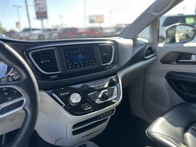 2021 Chrysler Voyager LXi   - Photo 11 - Somerton, AZ 85350
