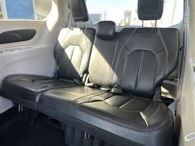 2021 Chrysler Voyager LXi   - Photo 5 - Somerton, AZ 85350