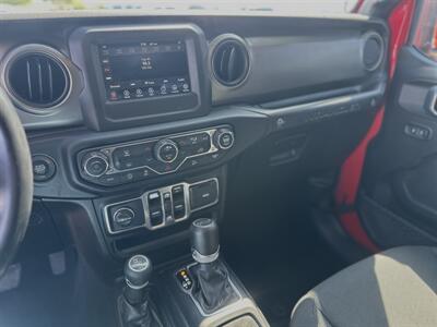 2019 Jeep Wrangler Sport S   - Photo 11 - Yuma, AZ 85365