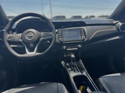 2022 Nissan Kicks SR   - Photo 2 - Somerton, AZ 85350