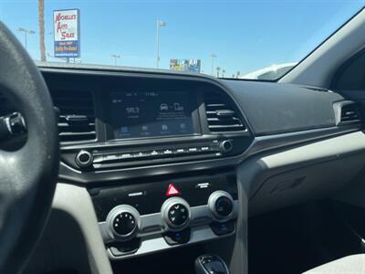 2019 Hyundai ELANTRA SEL   - Photo 8 - Somerton, AZ 85350