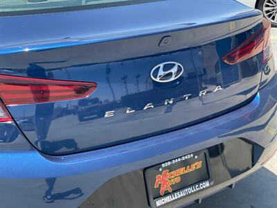 2019 Hyundai ELANTRA SEL   - Photo 3 - Somerton, AZ 85350