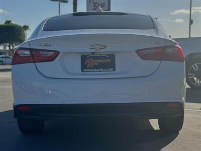 2018 Chevrolet Malibu LT   - Photo 8 - Yuma, AZ 85364