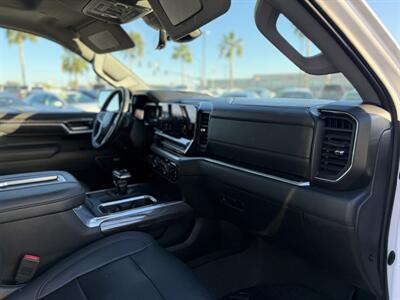2022 Chevrolet Silverado 1500 LTZ   - Photo 8 - Yuma, AZ 85364