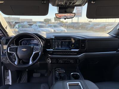 2022 Chevrolet Silverado 1500 LTZ   - Photo 2 - Yuma, AZ 85364