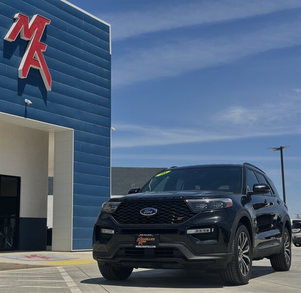 2020 Ford Explorer ST  