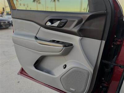 2018 GMC Acadia SLT-1   - Photo 10 - Somerton, AZ 85350