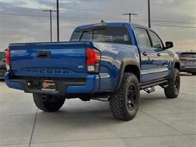 2018 Toyota Tacoma SR5 V6   - Photo 9 - Yuma, AZ 85365