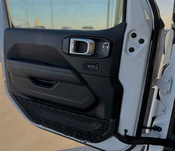 2022 Jeep Wrangler Sahara 4xe - Photo 10 - Yuma, AZ 85364