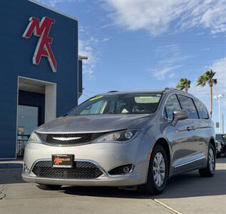 2018 Chrysler Pacifica Touring L Van