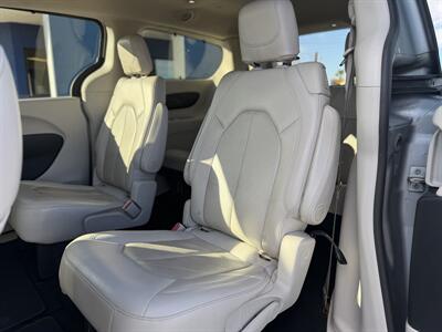2018 Chrysler Pacifica Touring L - Photo 4 - Yuma, AZ 85365