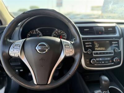 2017 Nissan Altima 2.5 SV - Photo 2 - Somerton, AZ 85350