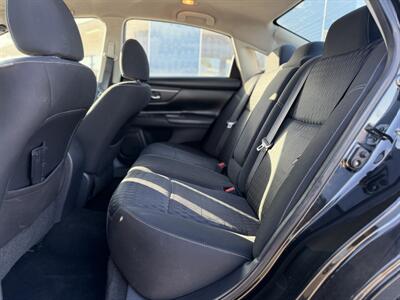 2017 Nissan Altima 2.5 SV - Photo 4 - Somerton, AZ 85350