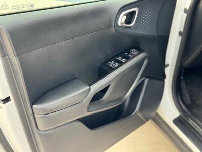 2021 Kia Soul S   - Photo 7 - Somerton, AZ 85350