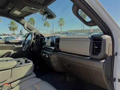 2025 GMC Sierra 1500 SLT   - Photo 9 - Yuma, AZ 85364