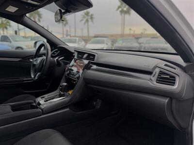 2020 Honda Civic EX   - Photo 9 - Yuma, AZ 85364