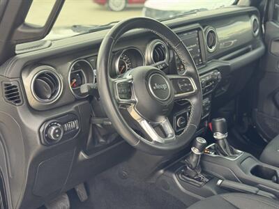 2022 Jeep Gladiator Overland - Photo 2 - Yuma, AZ 85364