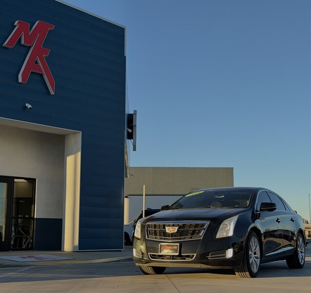 2016 Cadillac XTS Luxury Collection