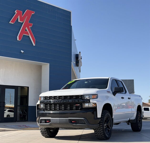 2019 Chevrolet Silverado 1500 Custom Trail Boss 4X4 Double Cab Std Box's photo