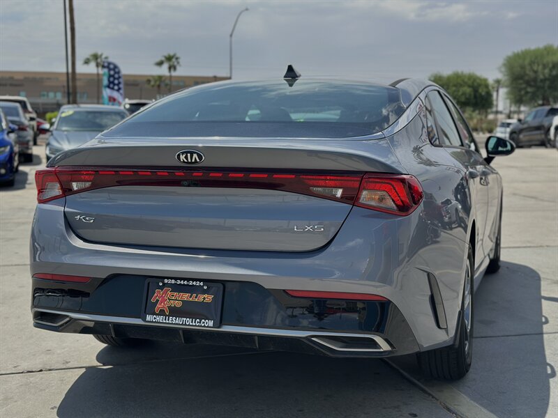 2021 Kia K5 LXS photo 3