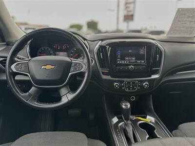 2020 Chevrolet Traverse LT Cloth   - Photo 2 - Yuma, AZ 85364