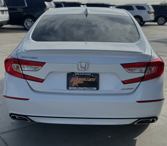 2019 Honda Accord Sport photo 3