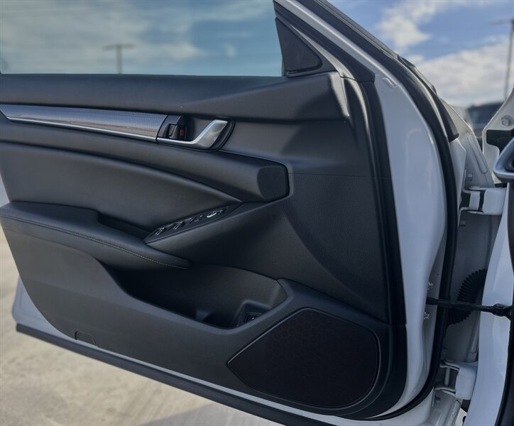 2019 Honda Accord Sport photo 5