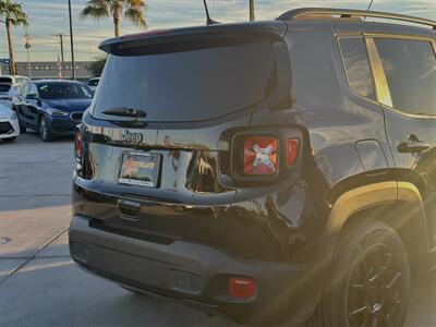 2020 Jeep Renegade Altitude   - Photo 8 - Yuma, AZ 85364