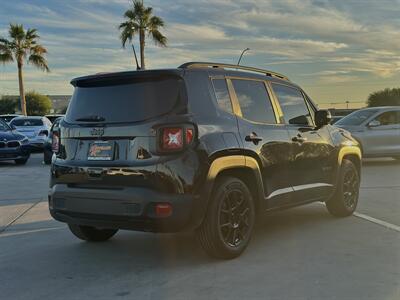 2020 Jeep Renegade Altitude   - Photo 9 - Yuma, AZ 85364