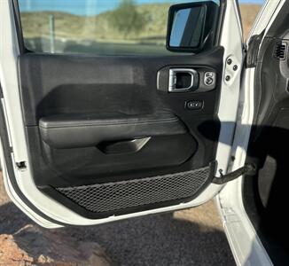 2019 Jeep Wrangler Sahara   - Photo 9 - Somerton, AZ 85350