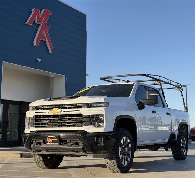 2024 Chevrolet Silverado 2500 Custom  