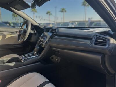 2019 Honda Civic EX   - Photo 8 - Yuma, AZ 85365