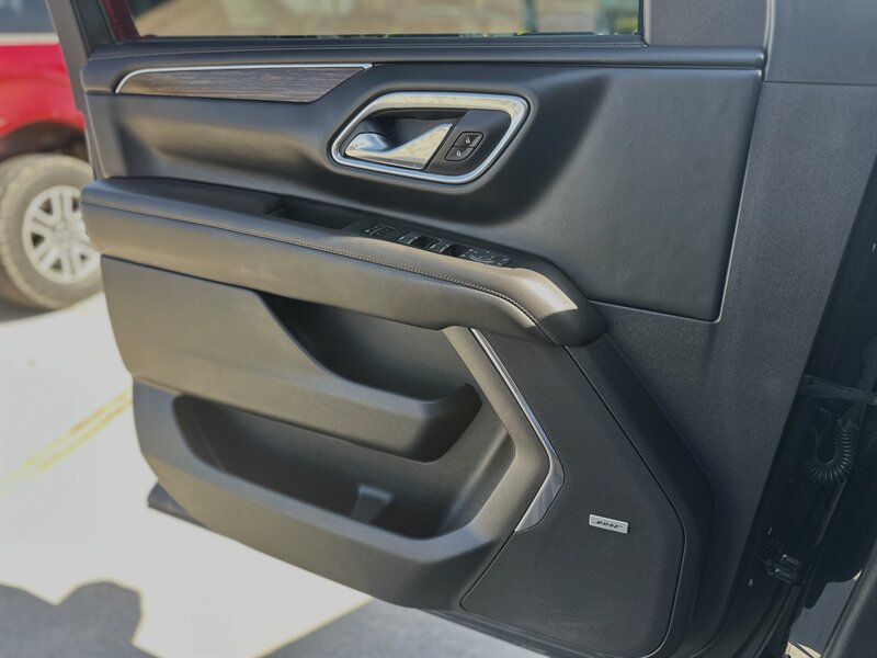 2021 Chevrolet Tahoe High Country photo 3
