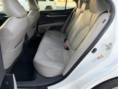 2018 Toyota Camry SE   - Photo 5 - Yuma, AZ 85365