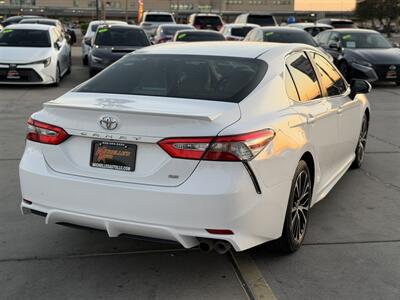 2018 Toyota Camry SE   - Photo 8 - Yuma, AZ 85365