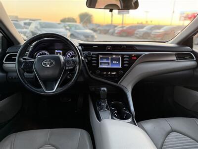 2018 Toyota Camry SE   - Photo 3 - Yuma, AZ 85365