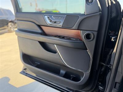 2019 Lincoln Navigator Reserve - Photo 12 - Yuma, AZ 85364