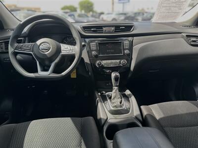 2020 Nissan Rogue Sport S   - Photo 2 - Yuma, AZ 85364