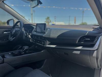 2023 Nissan Rogue SV - Photo 6 - Somerton, AZ 85350