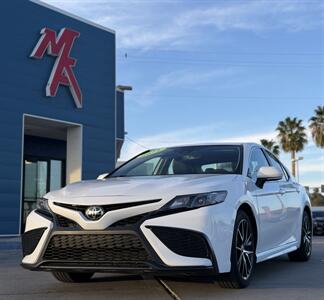2024 Toyota Camry SE Sedan