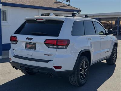 2017 Jeep Grand Cherokee Trailhawk   - Photo 5 - Yuma, AZ 85364